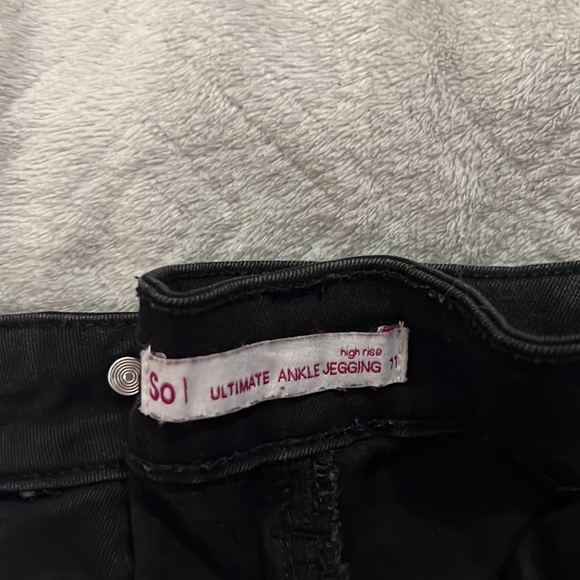 Kohls Women’s Jeggings Size 11 - Picture 3 of 3